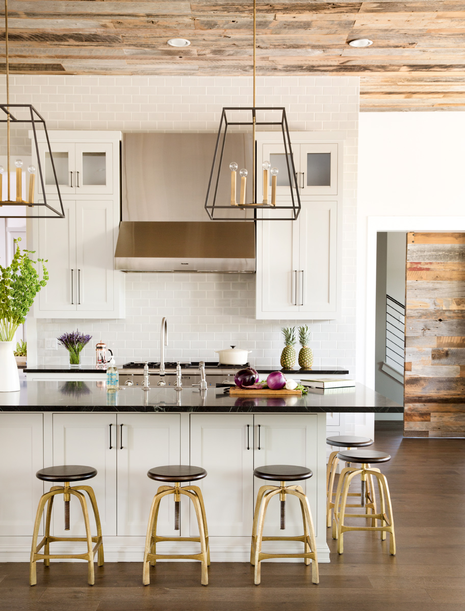 Texas kitchen design from Andrea Leigh Interiors by Buff Strickland photography